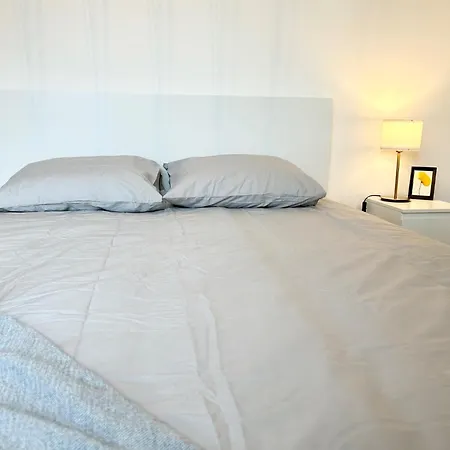 Lescale Des Artistes - Métro - Tramway - Aéroport Appartement