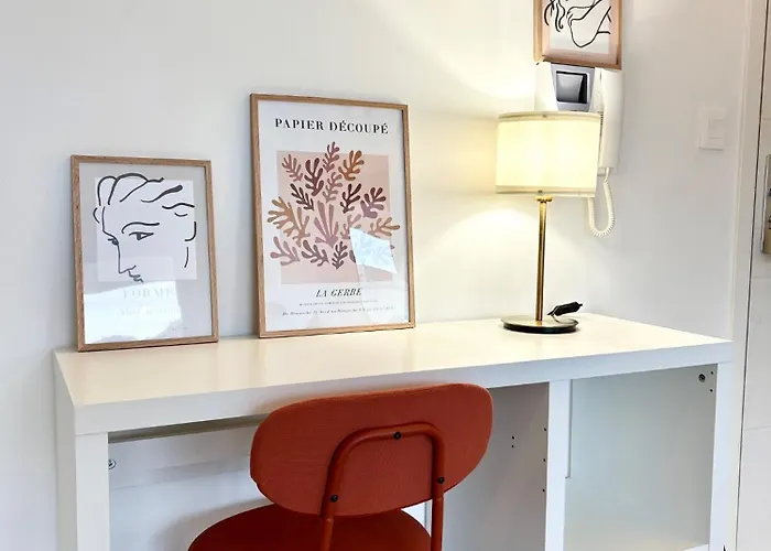 Lescale Des Artistes - Metro - Tramway - Aeroport * トゥールーズ